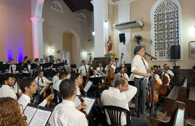 Público lota igreja na Piçarra para assistir a Orquestra Sinfônica de Teresina