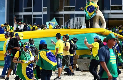 Supremo condena mais 29 réus pelos atos golpistas de 8 de janeiro em Brasília