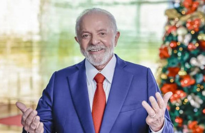 Presidente Lula faz um pronunciamento de Natal: 