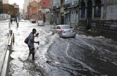 Lula oferece ajuda aos prefeitos de municípios fluminenses atingido pelas chuvas