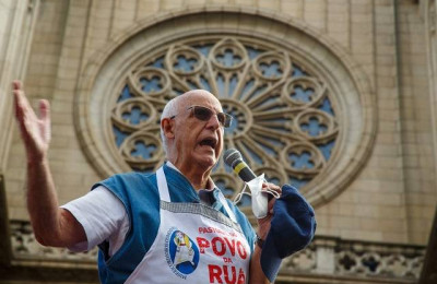 Sete vereadores de São Paulo retiram os nomes da CPI que mirava Júlio Lancellotti