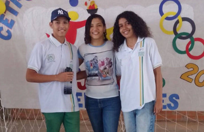 Palestra de Sarah Menezes estimula a prática esportiva entre alunos da rede estadual