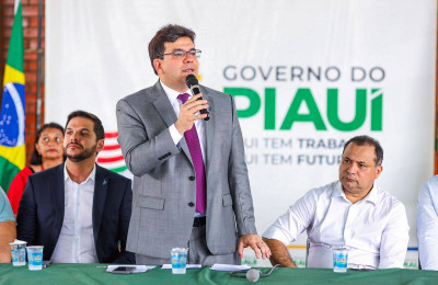 Governador Rafael Fonteles inaugura reforma do CETI Domingos Alves da Costa