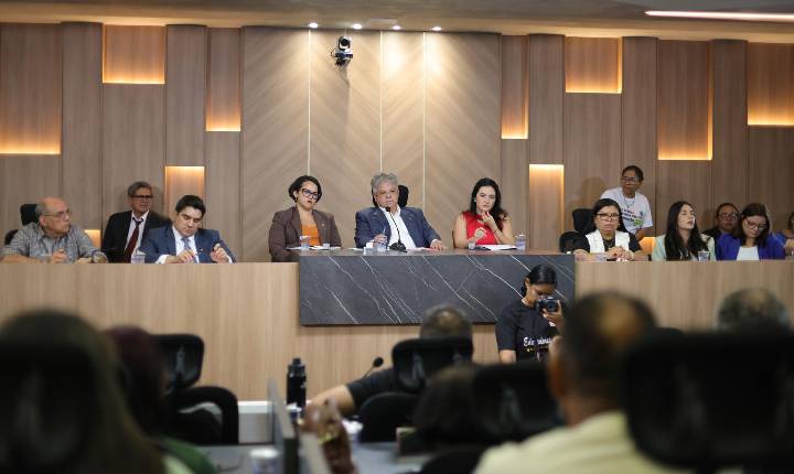 Alepi debate a realização de concurso e atualização do Plano de Cargos e Salários dos professores estaduais