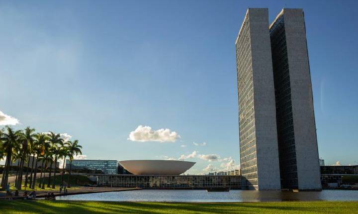 Câmara dos Deputados envia ao STF informações sobre emendas