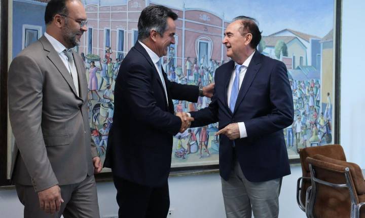 Ciro consegue novos investimentos em municípios e destaca conquistas para Floriano