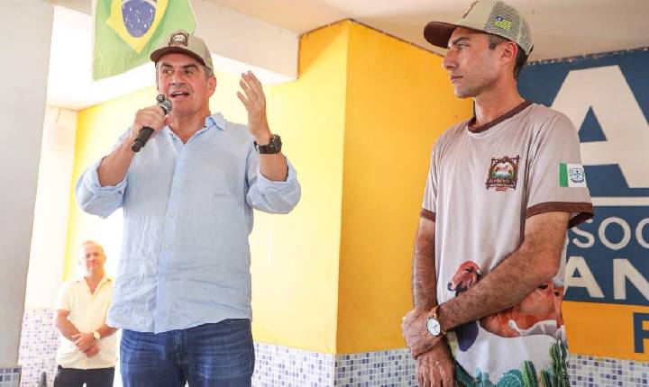 Ciro recebe agradecimento de prefeito do MDB pelo trabalho realizado por Paulistana