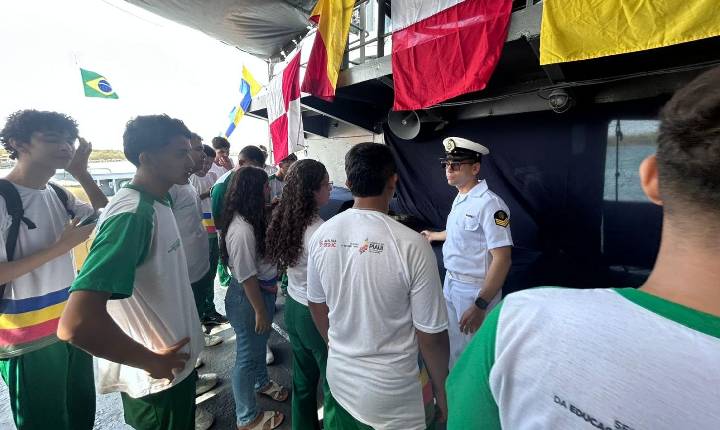 Companhia Porto Piauí e Escola do Mar iniciam parceria estratégica com estagiários