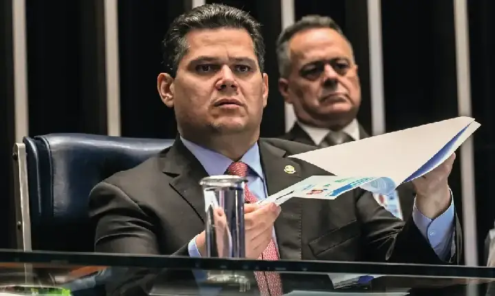 Daniel Vorcaro afirma ter pago US$ 30 milhões ao presidente do Senado