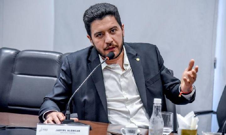 Deputado Jadyel Alencar destina R$ 20 mi em emendas à causa animal