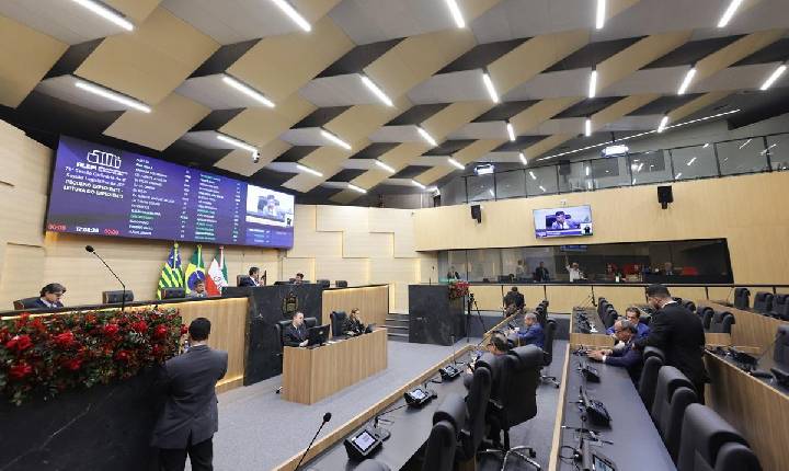 Deputados repercutem avanço no esporte em Arraial do Piauí e evento em Oeiras