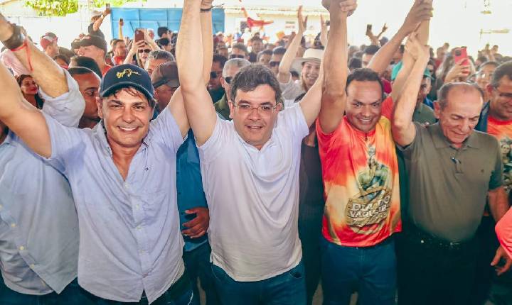 Ex-prefeito Roger Linhares deixa oposição e declara apoio à reeleição de Rafael Fonteles