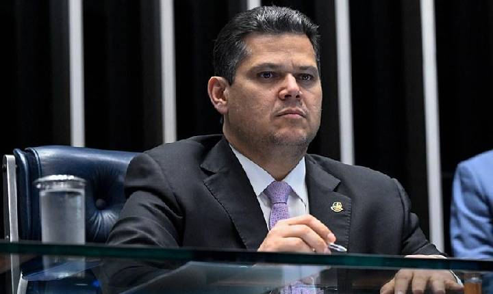 Fim da escala 6x1, PEC da Segurança e a Política Nacional de terras raras na pauta
