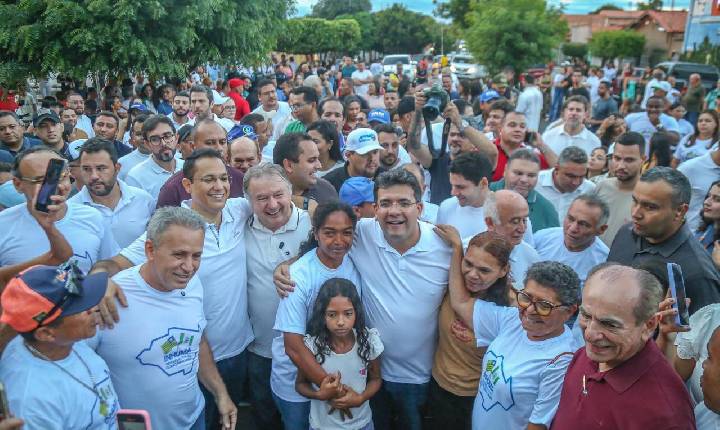 Rafael inaugura reforma de escola, ginásio poliesportivo e asfalto em Inhuma