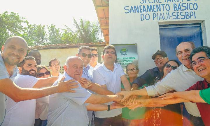 Governador inaugura sistema de abastecimento de água em Betânia do Piauí