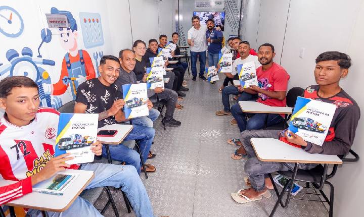 Governo certifica 8,7 mil alunos em 125 municípios com cursos gratuitos