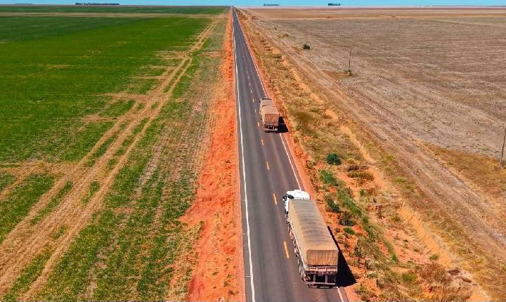 Governo do Piauí concluí as obras da rodovia Transcerrados