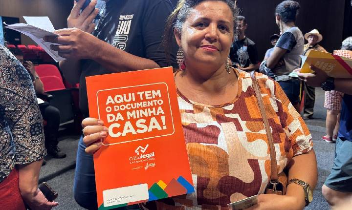 Governo do Piauí entrega 790 registros de imóveis a famílias em seis municípios