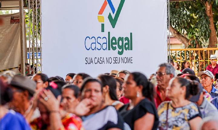 Governo do Piauí entrega mais de mil registros de imóveis via Casa Legal
