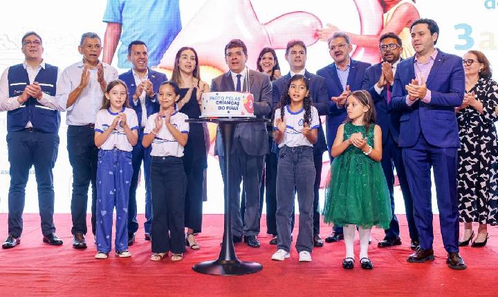 Governo do Piauí entrega mais de R$14 milhões para escolas e municípios