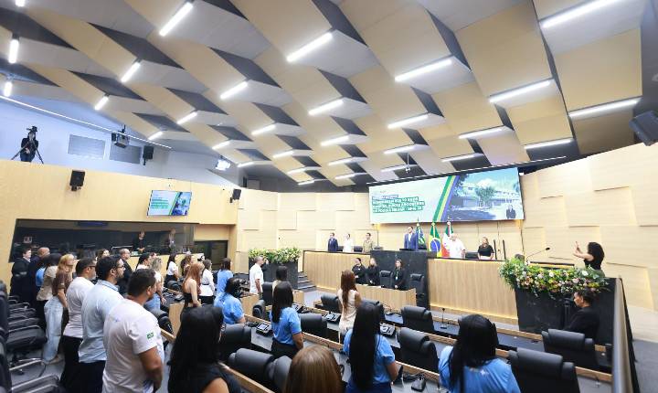Hospital da Polícia Militar do Piauí ganha homenagem na Alepi