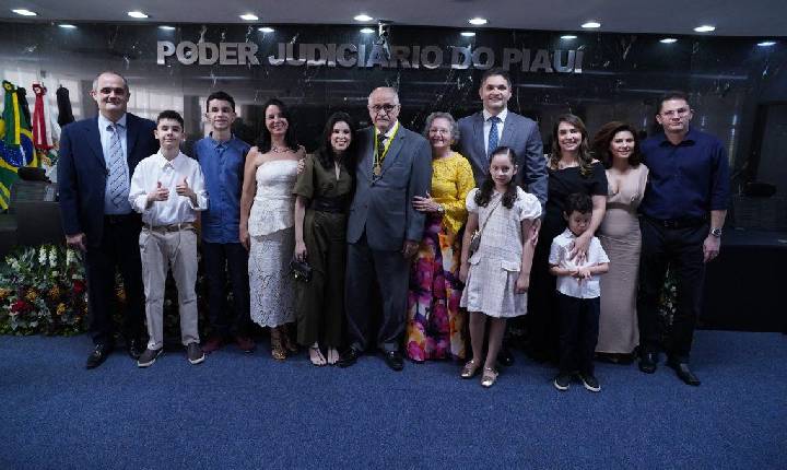 Joaquim Santana recebe Medalha Juiz Arimar de Melo Castelo Branco