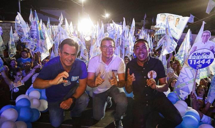 Joel e Ciro reúnem multidão e reforçam nome de Júnior Percy em Buriti dos Lopes