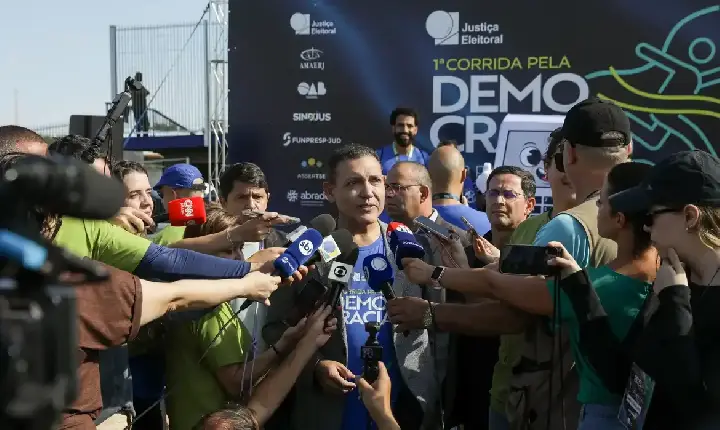 Justiça abriu as urnas diante da população, afirma ministro Nunes Marques