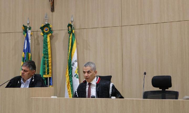 Leandro Maciel asseume como procurador-geral do Ministério Público de Contas   