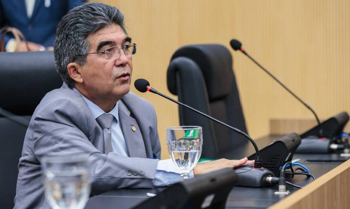 Limma parabeniza premiação por índices de alfabetização na primeira infância