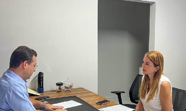 Lucy Soares apresenta demandas da zona Norte de Teresina ao superintendente Alan Brandão