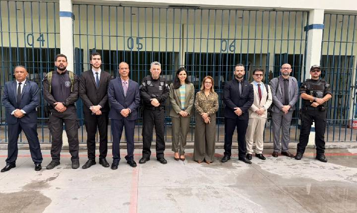 Magistrados(as) em formação do TJPI realizam visita técnica a penitenciária em Teresina