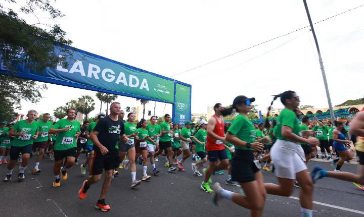 Mais de 1.500 pessoas acordaram cedo no domingo para participar da 2ª Corrida Alepi