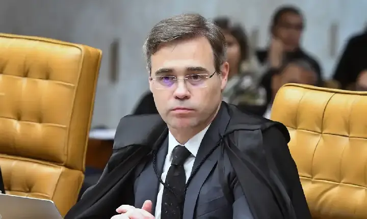 Mendonça retira sigilo de processo sobre rede de pagamentos de Vorcaro