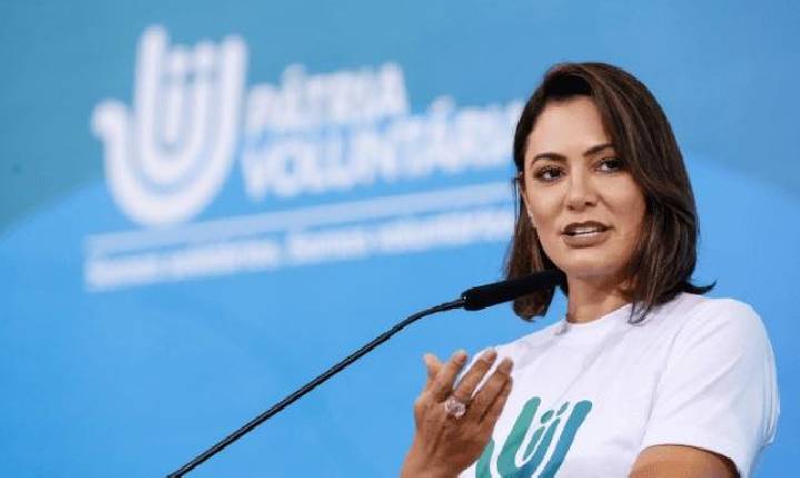 Michelle Bolsonaro chama Mendonça de 'ungido do Senhor': 