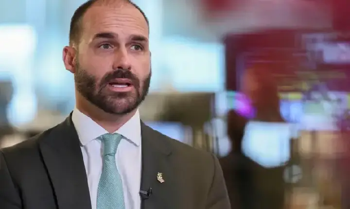 Ministério da Justiça demite Eduardo Bolsonaro por abandono de emprego