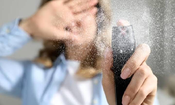 Mulheres já podem portar e usar spray de pimenta para defesa pessoal