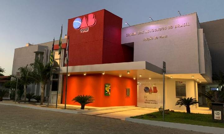 OAB/PI realiza sessão extraordinária para deliberar posicionamento sobre crise no STF