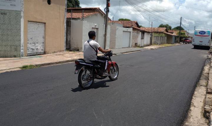 OPA atende demanda da população e leva pavimentação asfáltica a bairros de Piripiri