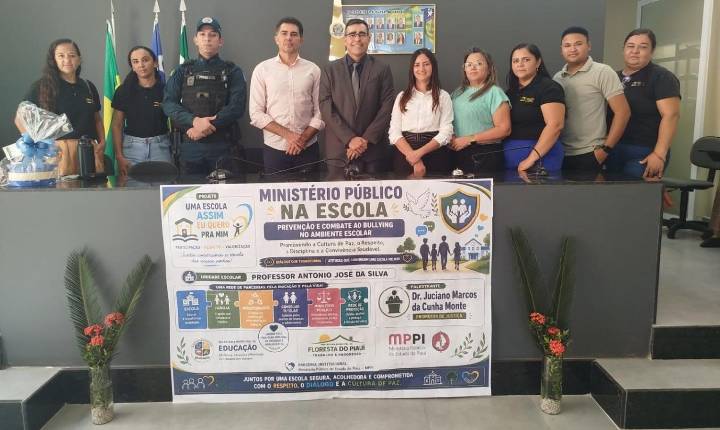 Palestra discute a prevenção e o combate ao bullying na escola em Floresta do Piauí