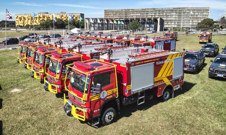 Piauí recebe veículos e equipamentos para reforçar combate a incêndios florestais