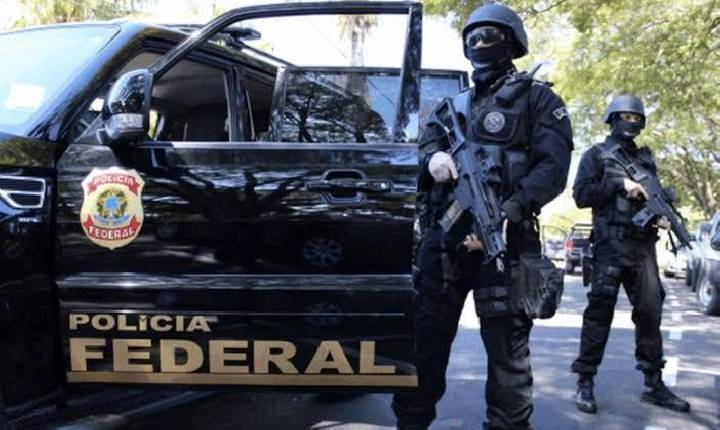 Polícia Federal investiga senador Weverton por suspeita de desvios no INSS