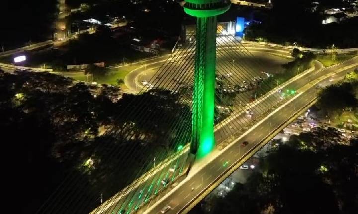 Ponte Estaiada em Teresina passa por revitalização da iluminação
