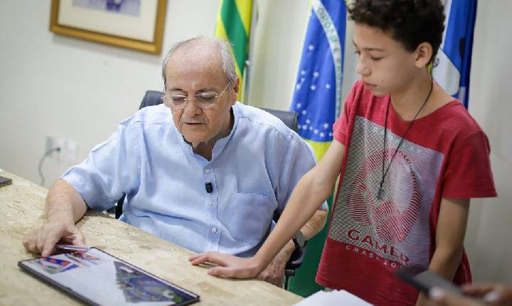 Prefeito Silvio Mendes anuncia construção de pista de skate no bairro Promorar