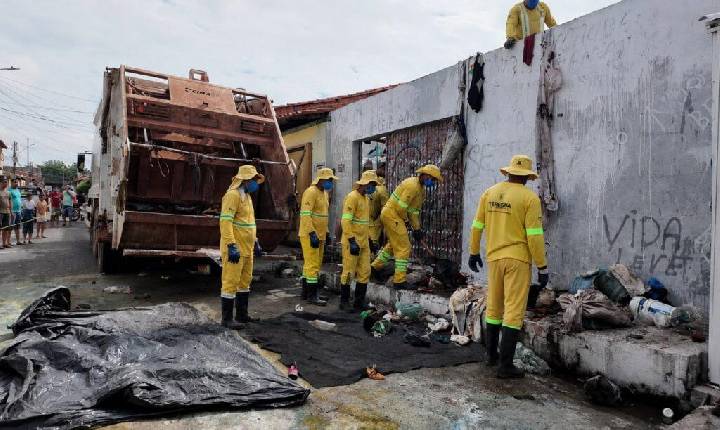 Prefeitura de Teresina acaba com lixão em residência no Promorar
