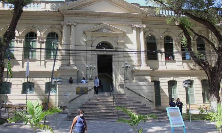 Prefeitura suspende cobrança da taxa do lixo