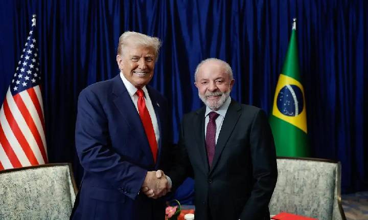 Presidente Lula chega à Casa Branca para encontro com Donald Trump