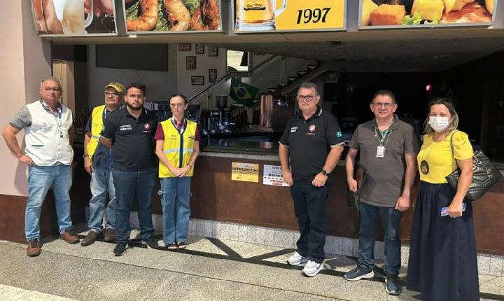 Procon/MPPI interdita restaurante por adulteração de bebidas e venda de produtos vencidos