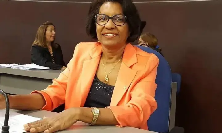 PT indica Rosário Bezerra como suplente do pré-candidato Júlio César ao Senado