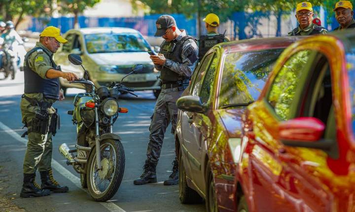 Rafael estabelece metas para reduzir espera na saúde, homicídios e mortes no trânsito